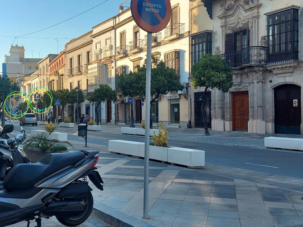 Atípika Apartamento Jerez de la Frontera Bagian luar foto